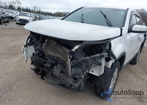 2012 Kia Sorento Lx из США, поврежденный, VIN 5XYKT4A18CG213601